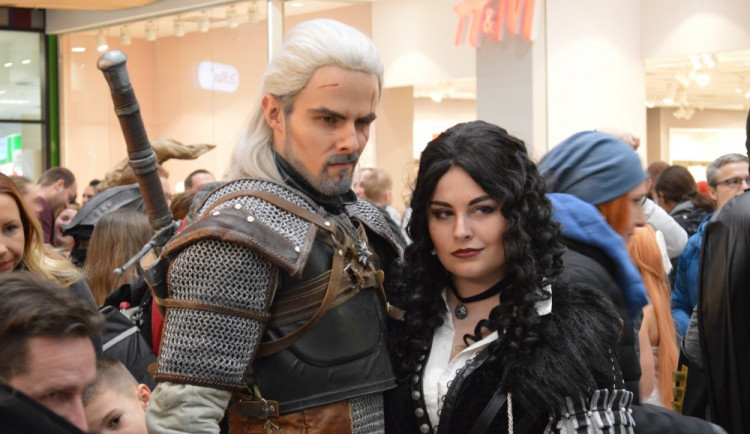FOTOGALERIE: Cosplayeři se prošli Šantovkou. Nechyběl Zaklínač ani Ironman