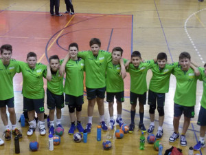 Mladí olomoučtí házenkáři zabodovali v prvním turnaji roku, patří jim pohár za první místo