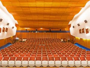 Ve Šternberku zavřeli kvůli sněhu na střeše až do odvolání místní kino