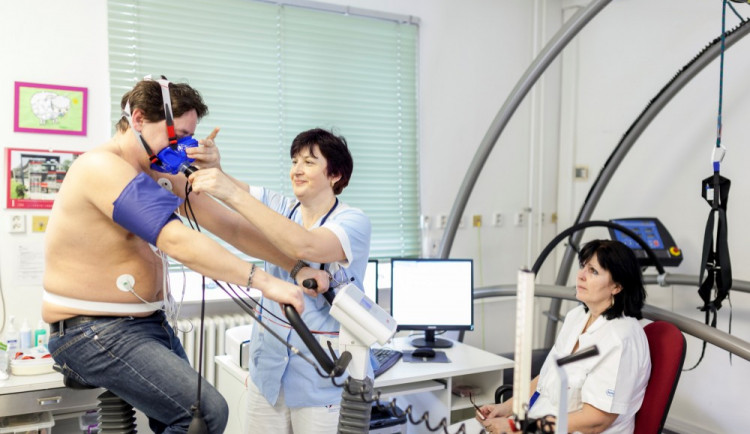 Klinika tělovýchovného lékařství ve Fakultce prošla úpravami, má bezbariérový vstup a nové vybavení