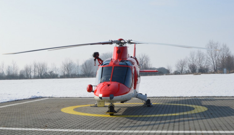 FOTO/VIDEO: Záchranáři mají náhradní helikoptéru, dnes ji představili novinářům
