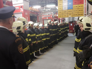 Hasiči uctili památku kolegy Jana Odermatta, který zahynul při úterním požáru lakovny