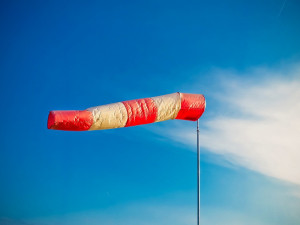 Hasiči likvidují škody, které napachál v kraji silný vítr