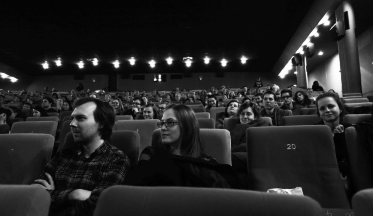 Startuje festival Jeden svět Olomouc, letošní téma je UMĚNÍ SPOLUPRÁCE