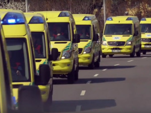 VIDEO: Podívejte se na jízdu nových sanitek záchranné služby