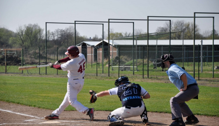 Olomoučtí baseballisté vstoupili do nové sezóny úspěšně, vyhráli proti Arrows Ostrava