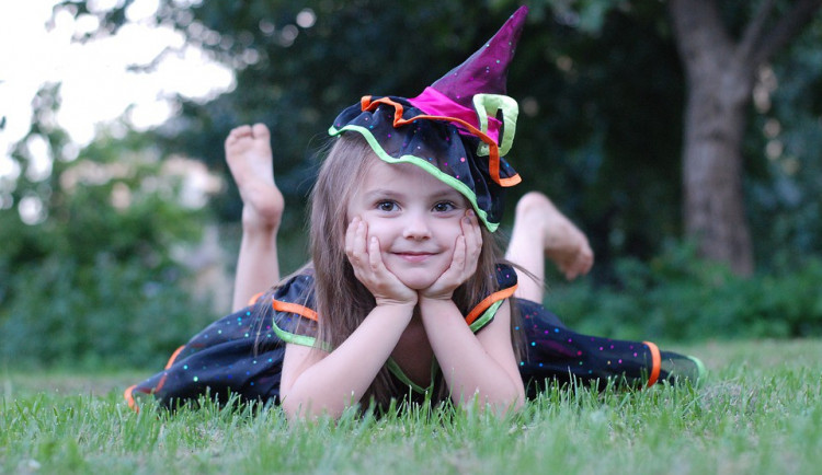 Na Korunní pevnůstce se to bude v neděli hemžit čarodějnicemi. Návštěvníky čeká bohatý program