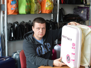 Laik na první pohled nepozná, zda se jedná o kvalitní kufr, říká majitel REAbags František Ryba