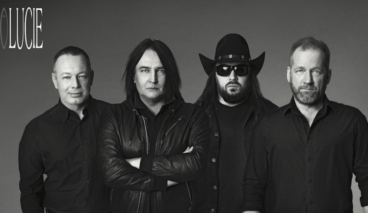 Legendární česká kapela Lucie vydává po šestnácti letech album