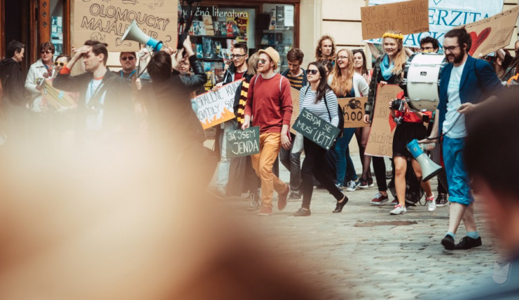 VIDEO: Na sociálních sítích se šíří skvělé aftervideo z letošního olomouckého majálesu. Podívejte se!