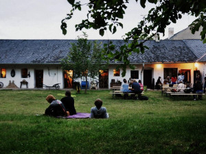 KULTURA V OLOMOUCI: Festival ve skanzenu Příkazy nebo Noc kostelů