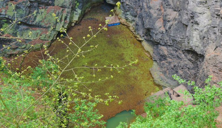 Hranická propast