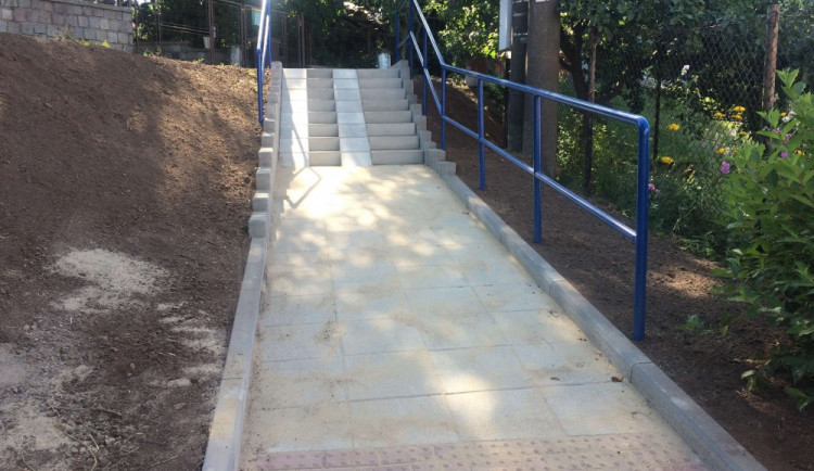 FOTO: Liškovská ulice v Lošově je kompletně zrekonstruovaná