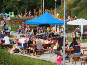 Na Javoříčském Krápníkohraní v sobotu vystoupí Noid a Elvis