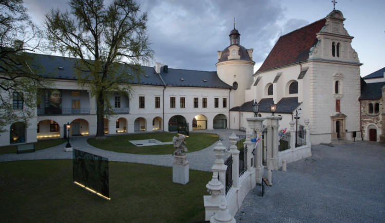 KULTURA V OLOMOUCI: Jedinečná prohlídka Arcidiecézního muzea nebo netradiční výlet