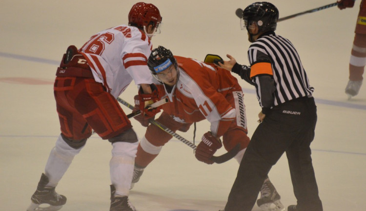 FOTO: I když se Herman dvakrát proti Třinci v přípravném zápasu prosadil, Kohouti padli doma 2:4