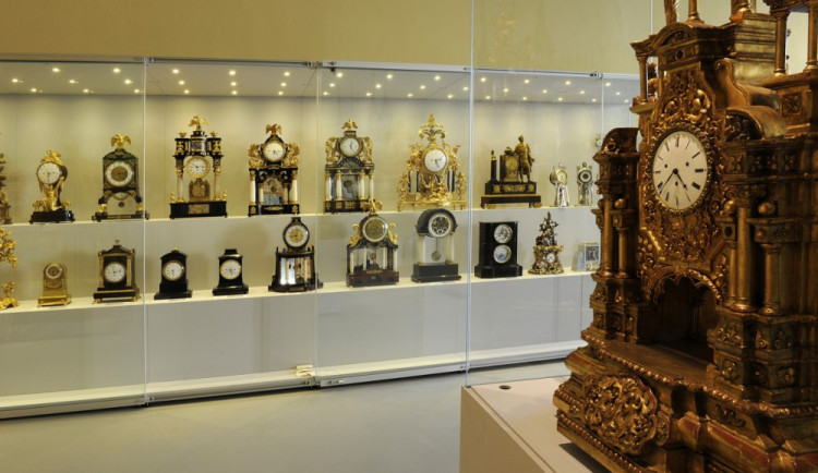 FOTO: Expozice času ve Šternberku láká na historii hodin, ale i na glóby a orloje