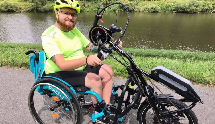 Dobrá věc se podařila! Tom Helísek se může radovat ze speciálního bajku, pomohla mu veřejnost