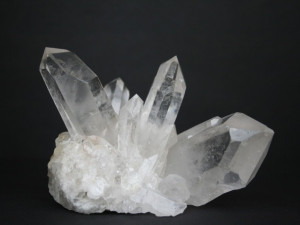 Kolem obce Velká Kraš leží stovky tun křišťálu. Plánuje se jeho těžba