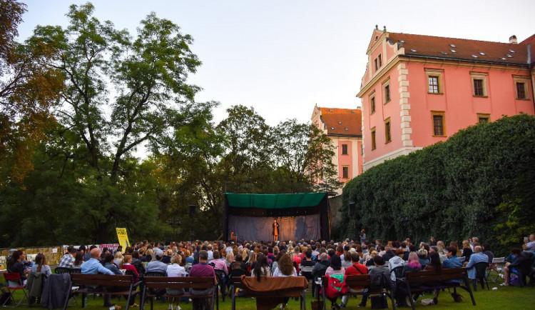 Olomoucké shakespearovské léto navštívilo bezmála tisíc lidí