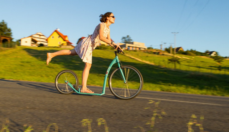 S koloběžkou ke zdravému tělu a krásné postavě