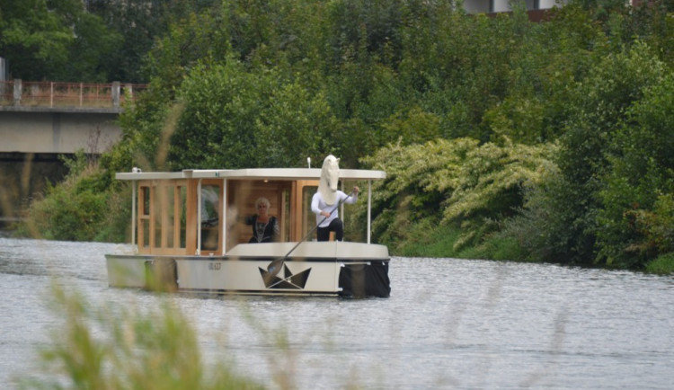 FOTO: Nová výletní loď Šimona Pelikána se jmenuje Marie Terezie