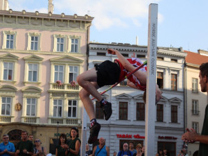 Hanácká laťka v čele s Jaroslavem Bábou oživí ve čtvrtek Horní náměstí