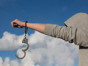 Šestnáctiletý mladík stihl za tři měsíce třináct krádeží