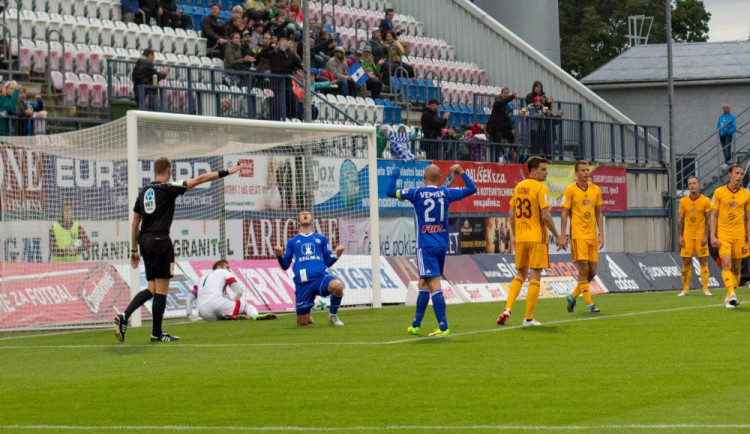 FOTOGALERIE: Sigma doma sestřelila Duklu 3:0 a už je druhá v tabulce