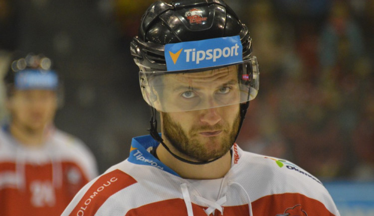 FOTOGALERIE: Poslední Berani porazili Kohouty v prodloužení 4:3