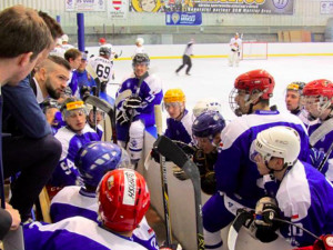 Nově vzniklý hokejový univerzitní tým University Shields vyhrál hned v prvním zápase, porazil 5:0 Brno