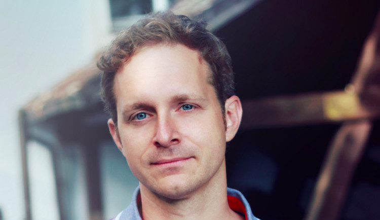 Jaké to je, být freelancerem? Ve Vaultu 42 o tom pro veřejnost promluví Robert Vlach