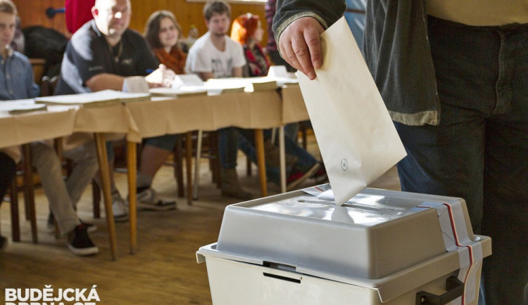 Policie se chystá na volby. Hlídky budou zejména tam, kde by mohlo dojít k narušení jejich průběhu