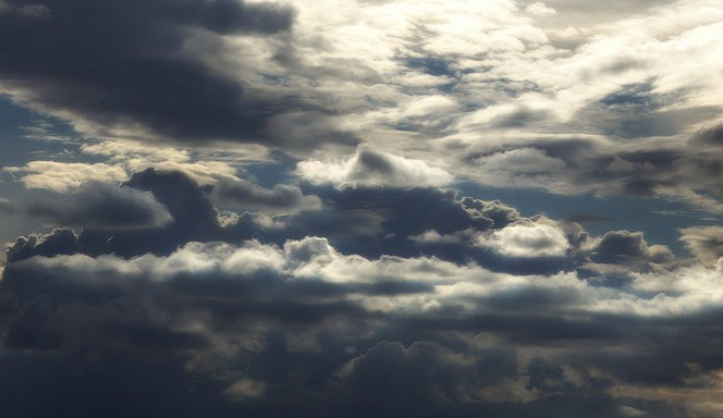 POČASÍ NA NEDĚLI: Většinou bude zataženo, občas zaprší