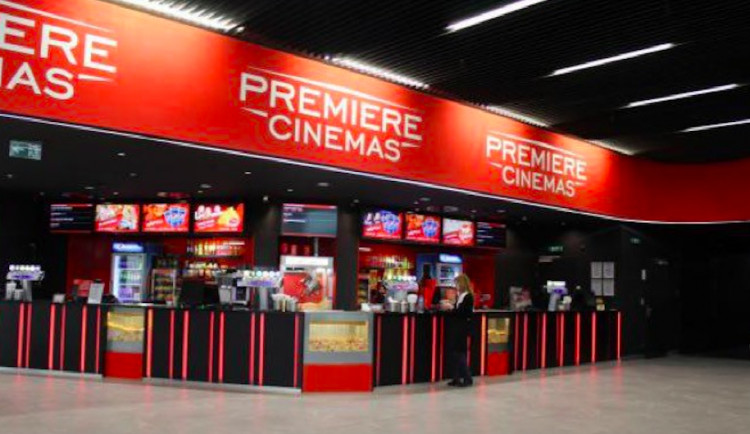 SOUTĚŽ: V pátek vypukne filmová noc v Premiere Cinemas. Můžete jít na 18 filmů s jednou vstupenkou