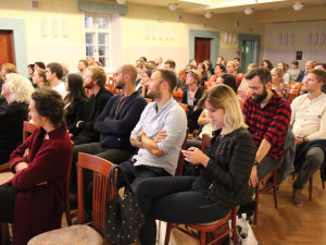 PechaKucha Night dnes poprvé míří do Prostějova. Představí lokální umělce a tvůrce