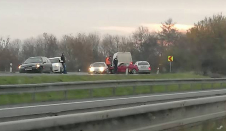 AKTUALIZOVÁNO: Dálnice i stará cesta na Mohelnici jsou opět průjezdné