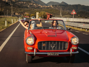 KULTURNÍ PŘEHLED: Tajemná prohlídka zámku, divadlo pro velký holky, poezie, fotografie i film