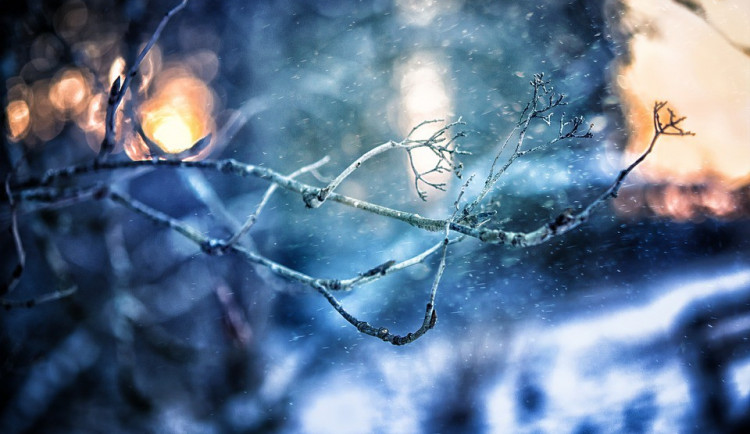 POČASÍ NA ÚTERÝ: Bude polojasno až oblačno, objevit se mohou sněhové přeháňky