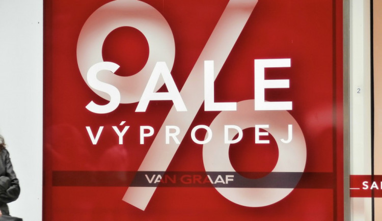 Black Friday je tady. Řada obchodníků nabízí zboží ve výprodeji