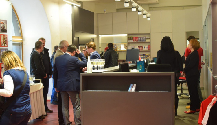 Nově zrekonstruované informační centrum je otevřeno. Je větší a modernější