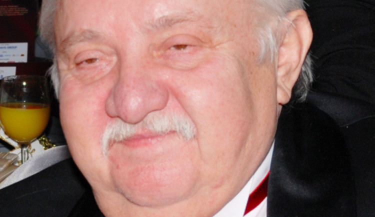 Zemřel Marián Labuda, legendární pan Pávek z Vesničko má středisková