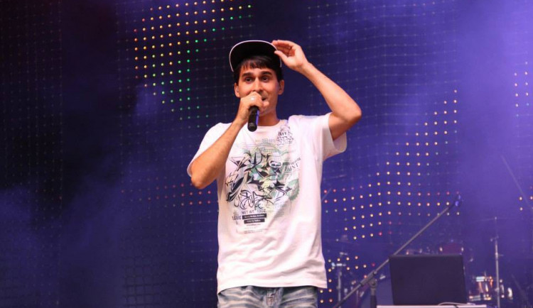 Soud udělil za rasově motivované výhružky na facebooku Radka Bangy muži z Prostějova podmíněný trest