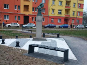 Nově zrekonstruovaný park v Přerově ještě není zkolaudován a už si ho vzali na mušku vandalové