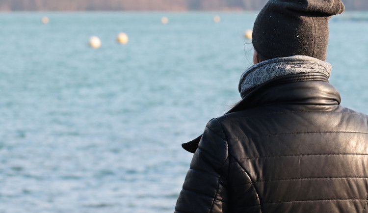 POČASÍ NA PONDĚLÍ: Přes den bude převážně polojasno, teploty kolem nuly