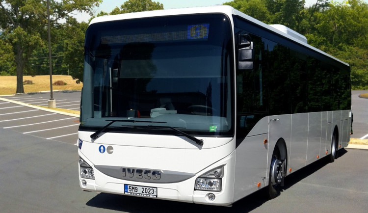 Po kritice se opět mění autobusové řády, od neděle se snad bude jezdit lépe