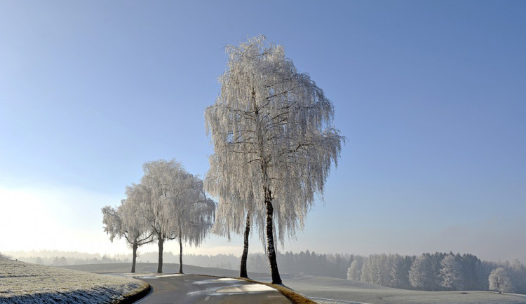 POČASÍ NA ÚTERÝ: Polojasná obloha a teploty stále vysoké