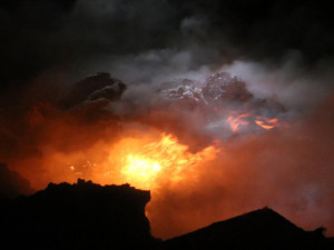 VIDEO: V Lipníku nad Bečvou hořela skládka, hasiči zasahovali skoro čtyřiadvacet hodin