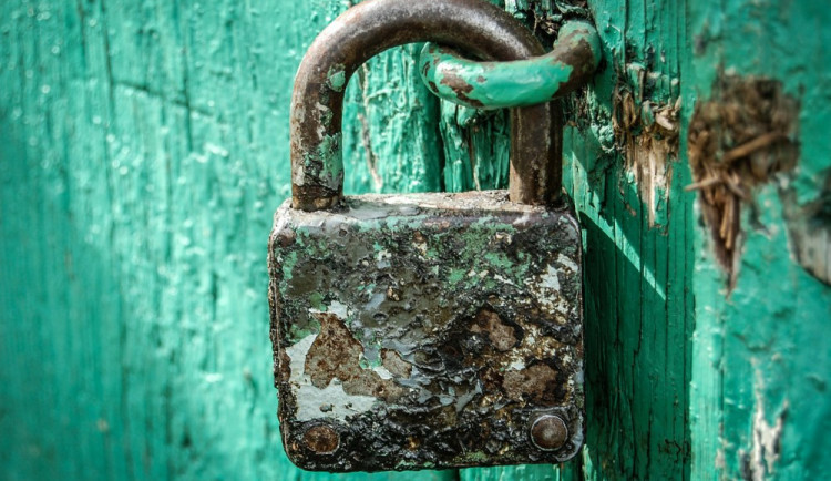 Policisté kontrolovali chaty u Lutína, pro chataře mají preventivní rady