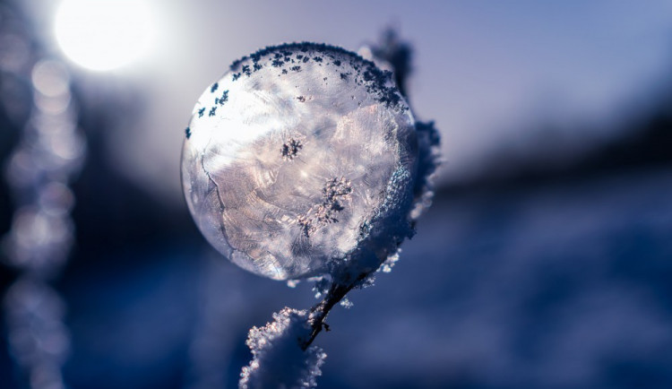 POČASÍ NA STŘEDU: Varování meteorologů před mrazy stále platí